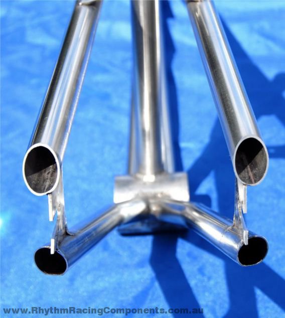 rhythm_racing_components_thruster_316_Rear_drop_outs_bmx_frame_build.jpg